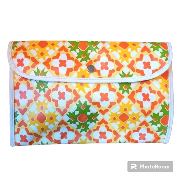 Vintage Handbags - Vintage 1960s Patterned Vinyl Cosmetics Bag green orange white